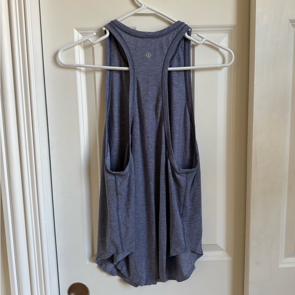 Lululemon light blue train tank - Picture 2 of 5